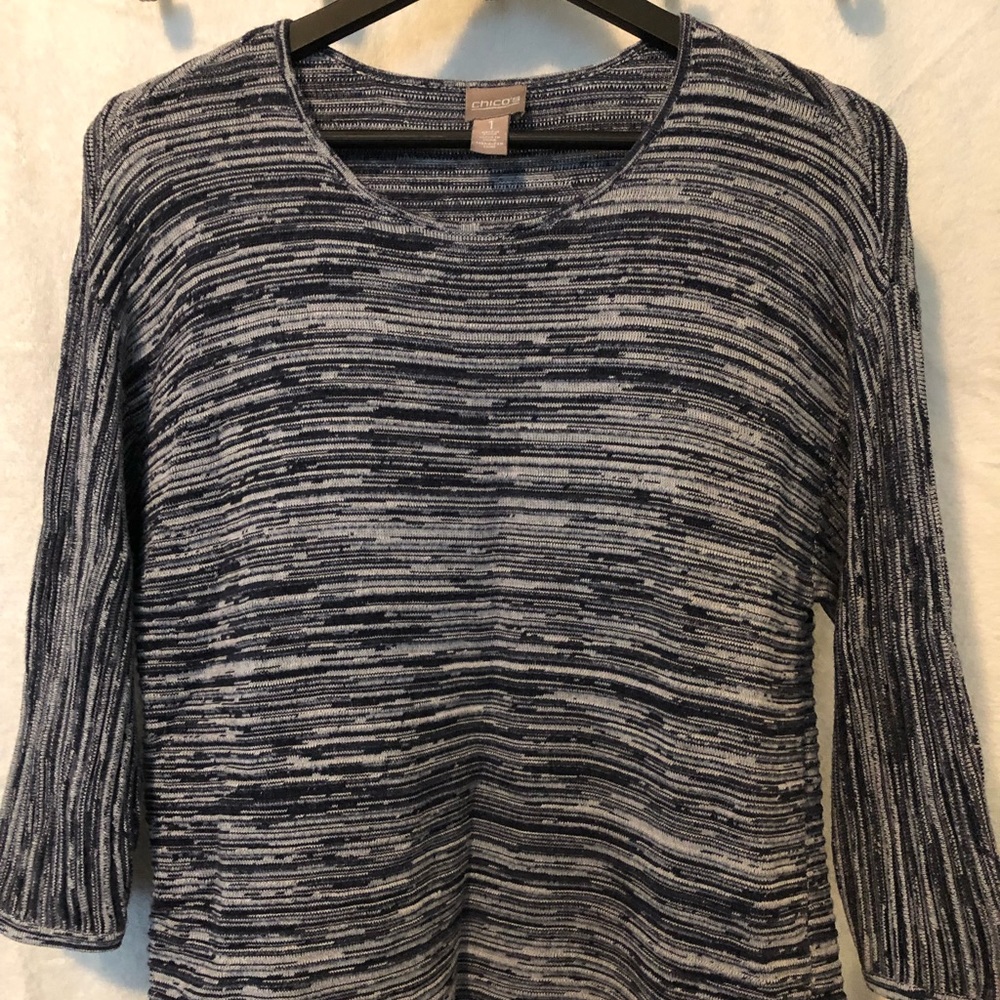 Chicos sz1/L women's knit sweater